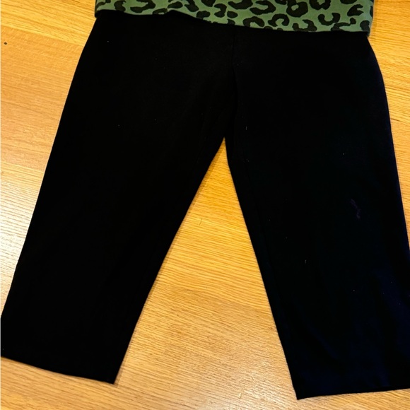 PINK Victoria's Secret Black Leggings w/ Leopard Print Waistband sequence Y2K - Picture 2 of 6